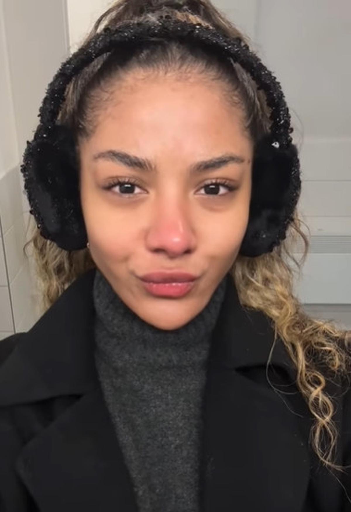 7 Potret Zsa Zsa Utari di Switzerland, Salfok Dengan Hidung Mancung yang Memerah