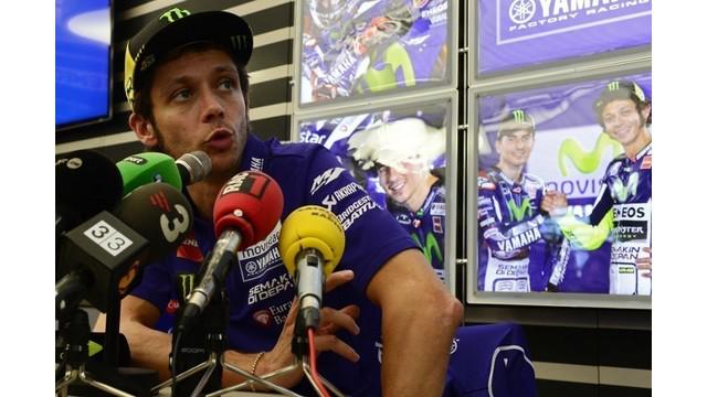 Momen mendebarkan terbaik para pebalap top seperti VAlentino Rossi, Jorge Lorenzo dan MArc MArquez selama satu musim MotoGP 2015 seperti yang diunduh dari akun resmi Youtube MotoGP.