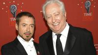 Rober Downey Jr dan Robert Downey Sr. pada 2008.  (AP Photo/Evan Agostini, File)