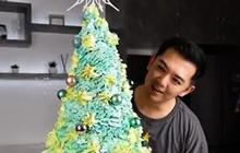6 Potret Kue Pohon Natal Buatan Nicky Tirta yang Cantik Banget, Sayang Buat Dimakan