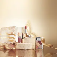 Lihat di sini koleksi makeup Dior Holiday 2024 yang mewah berikut ini. [Dok/Dior Beauty].