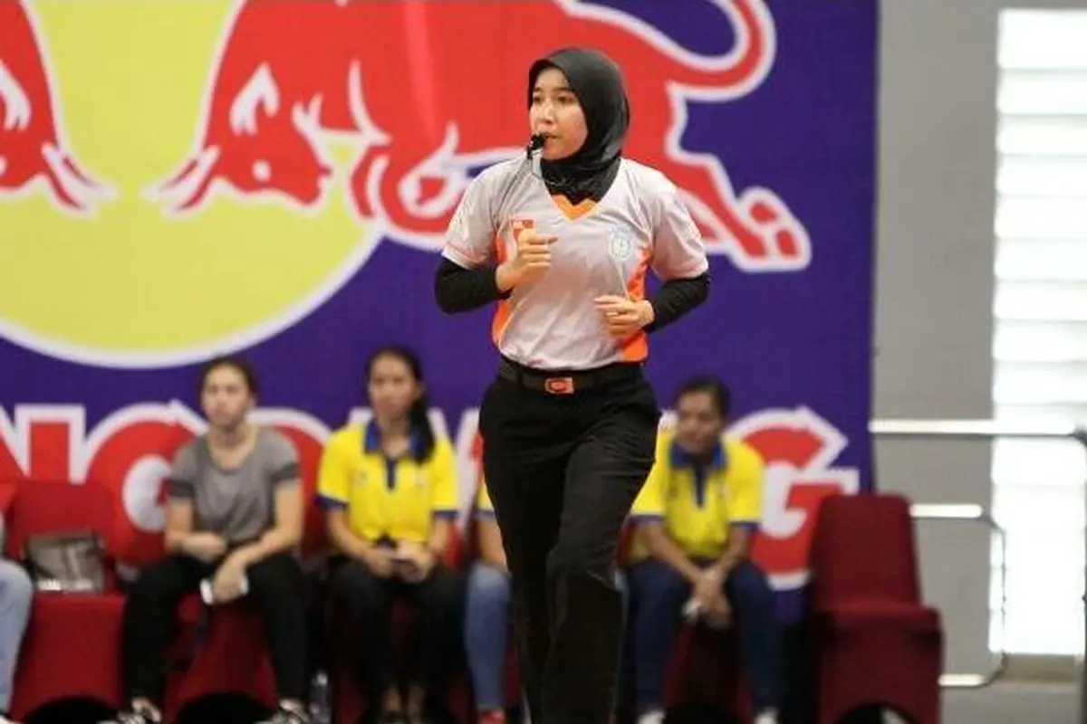 Wasit Yuli Wulandari