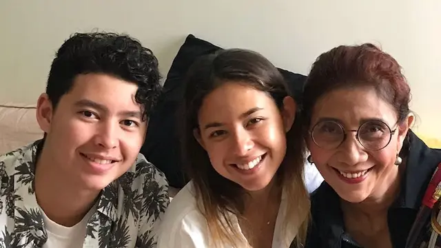 Potret Kebersamaan Susi Pudjiastuti dan Alvy Xavier. (Sumber: Instagram/alvy_xavier)