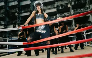 Susul ‘MONEY’ dan ‘BORN AGAIN’, Lagu 'SaWaDiKa' Lisa BLACKPINK Bertahan di Billboard Hot 100