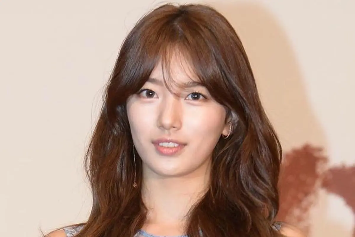 [Bintang] Glamor Memesona, Ini Momen Red Carpet Terbaik Suzy Bae dengan Kekasih di Drama Korea
