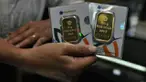 Daily TopNews hari ini akan menyajikan berita seputar 2000 hektare sawanh di Pekanbaru yang mengering akibat kemarau panjang, dan harga emas yang terus melambung. Seperti apa berita lengkapnya? Simak dalam video berikut.