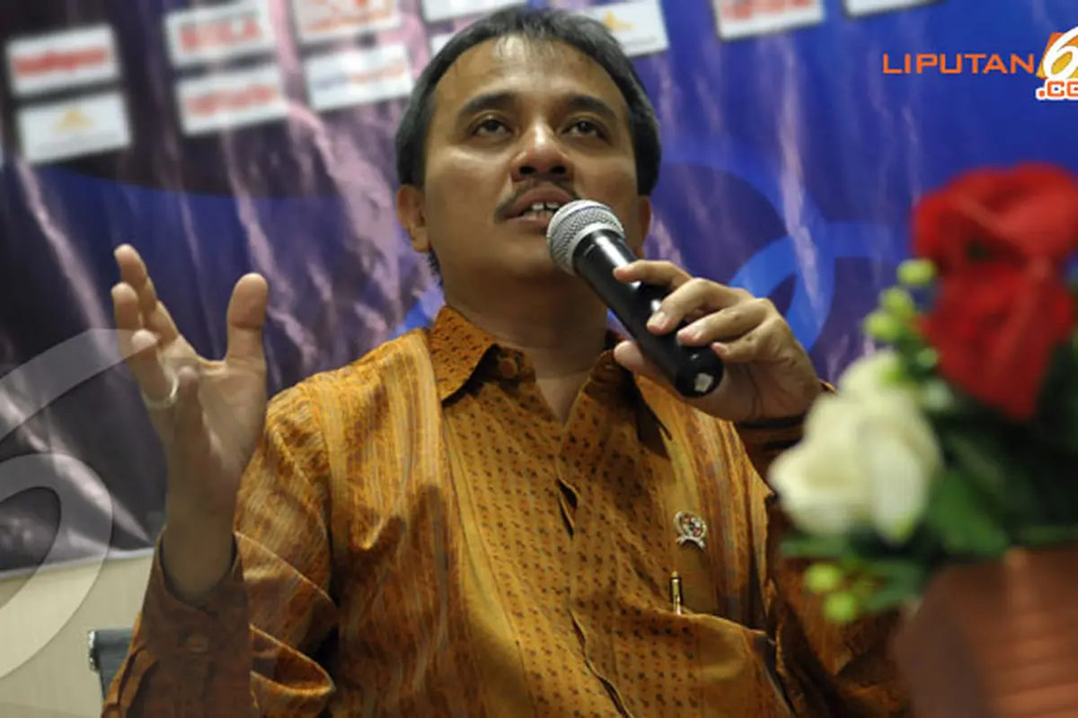 menpora-roy-suryo-130903c.jpg