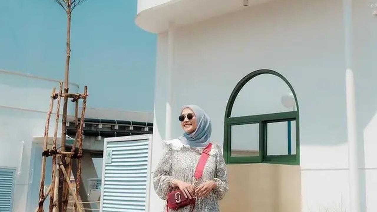 5 Pilihan Gamis Kasual Daily Look, Cocok untuk Jalan Santai dan Oufit Berbelanja