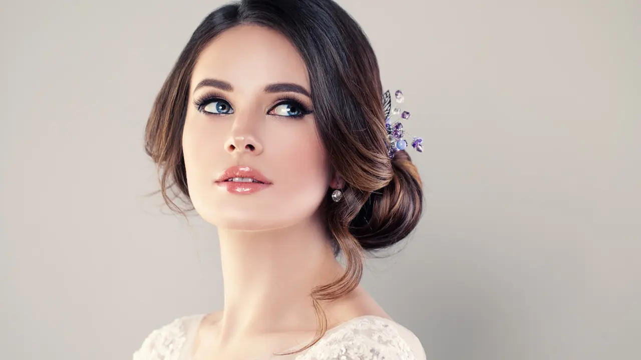 Mengenal Manfaat Gold Peptide Crystals untuk Kulit Tampak Muda Bercahaya