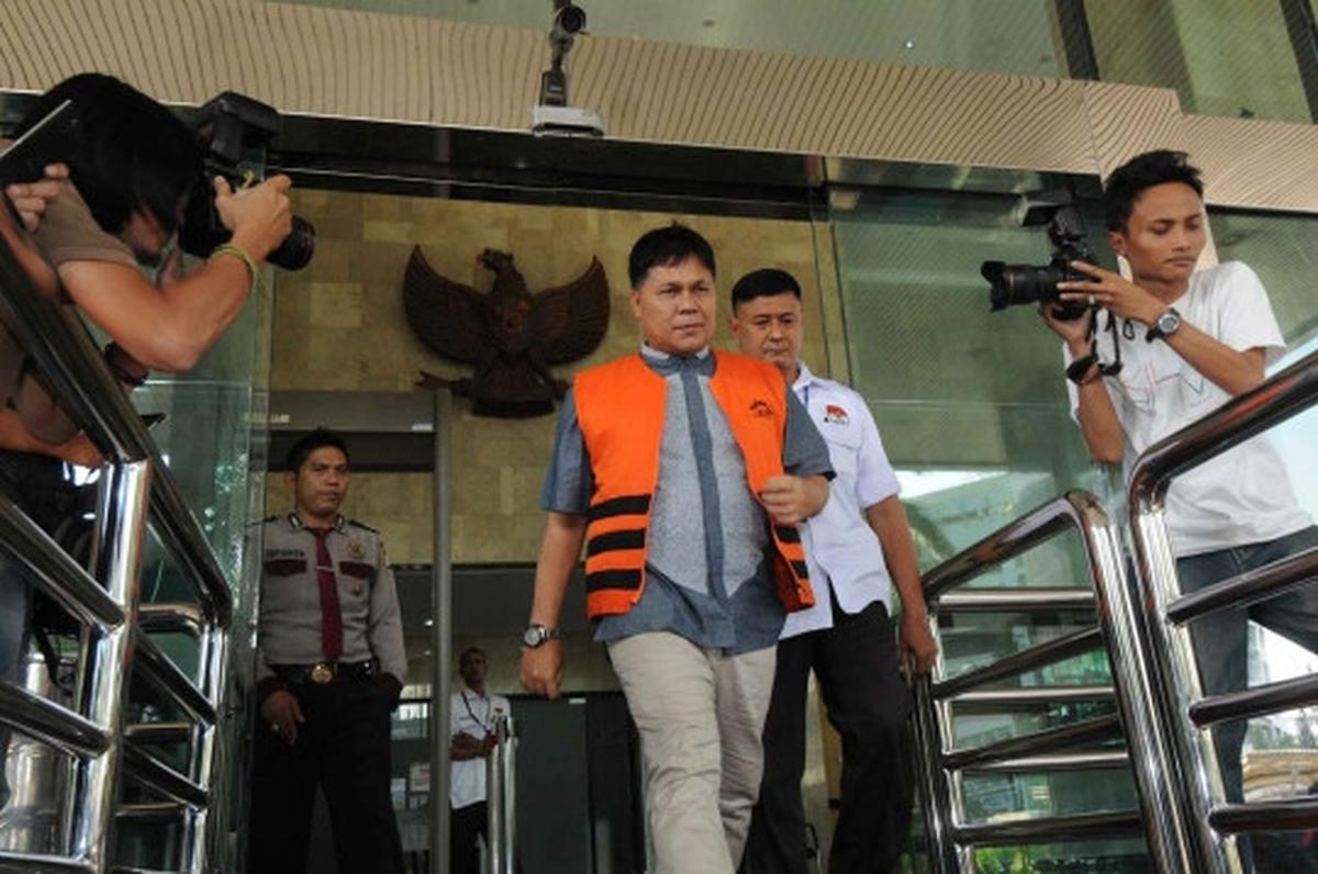 Tersangka kasus suap RAPBD Musi Banyuasin usai diperiksa KPK