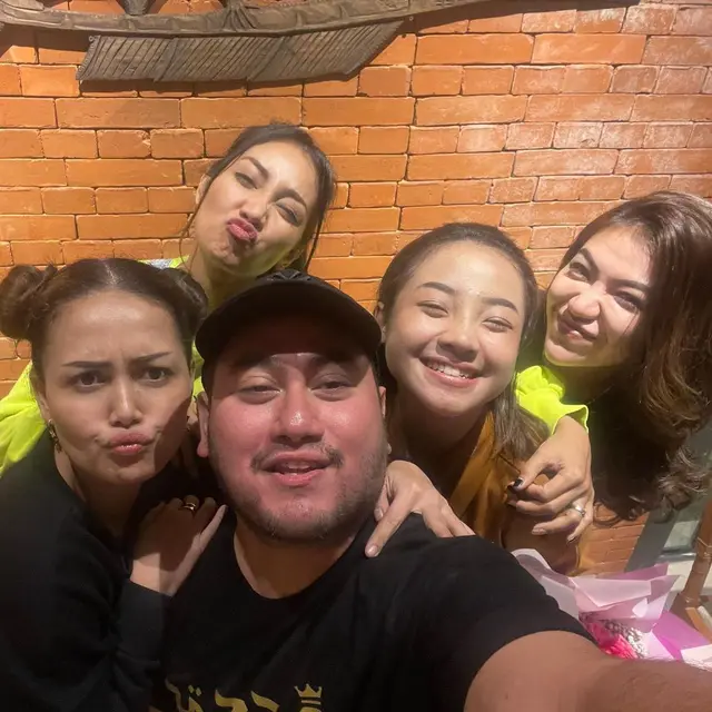 Ulang Tahun Findi Artika BP6 (Foto: Instagram/@findiartika_official)