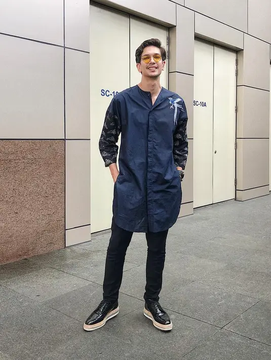 (Instagram/dimasbeck)