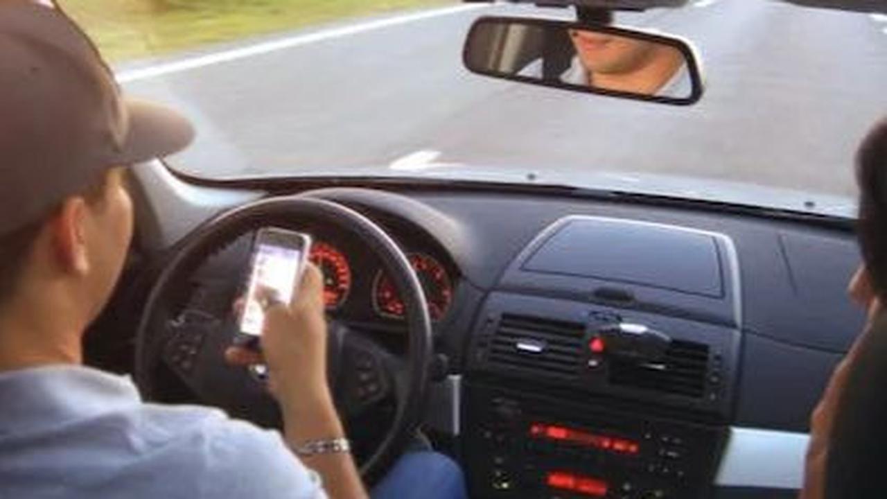 Viral Driver Taksi Online Sediakan Fasilitas Karaoke untuk Penumpang, Seru Banget