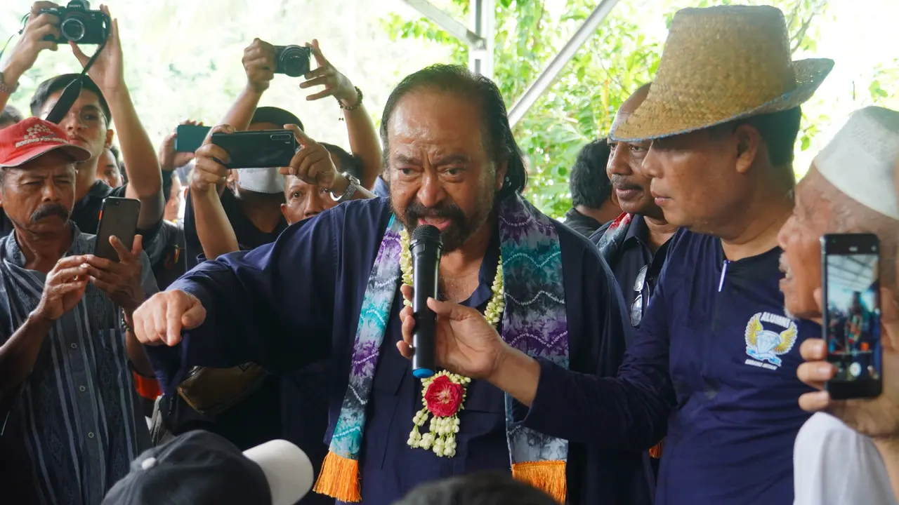 Ketua Umum Partai NasDem, Surya Paloh di Desa Mali-Mali, Kecamatan Karang Intan, Kabupaten Banjar, Kalimantan Selatan, Rabu (24/1) (Istimewa)