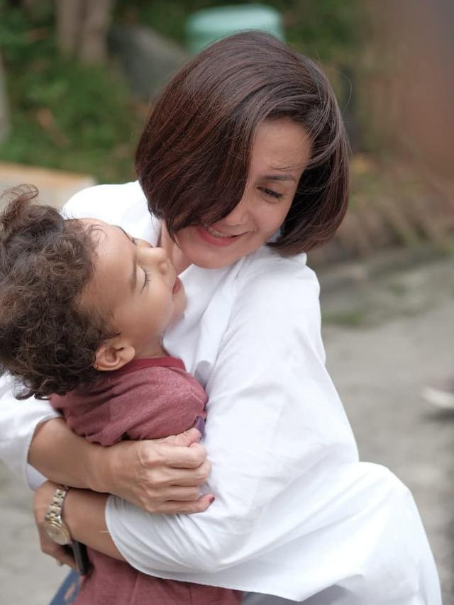Momen Manis Wanda Hamidah dan Anak Bungsu (sumber: instagram/wanda_hamidah)