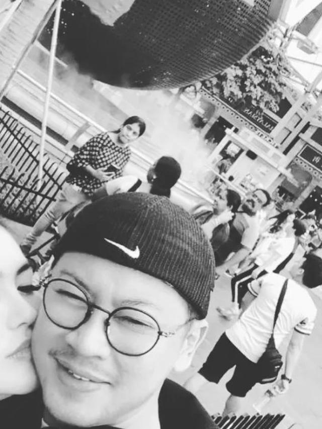 Potret Manis Angela Lee Bersama Suami Sebelum Dikabarkan Cerai