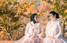Potret Cantik Menawan Rieta Amilia dan Desiree Tarigan saat Liburan di Korea, Kompak Pakai Handbok Pink hinggan Terlihat Awet Muda