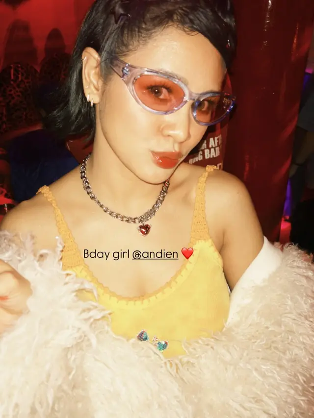 Terinspirasi dari Madonna, Andien Aisyah Tampil Playful Retro Rayakan Ulang Tahun ke-40