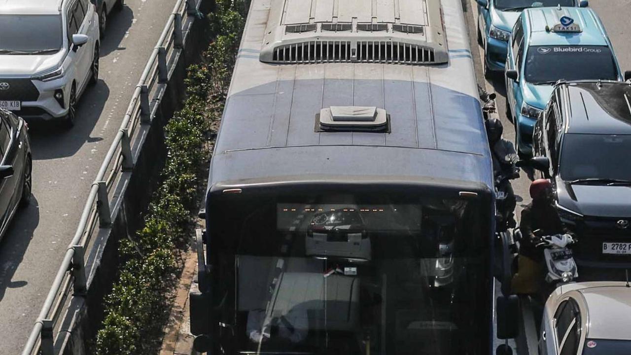Pemandangan ini terjadi akibat terdampak penutupan jalan KTT ASEAN 2023.