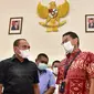 Sandiaga Uno dalam pertemuan silaturahmi dengan Gubernur Sumatera Utara (Sumut) Edy Rahmayadi, di Rumah Dinas Gubernur Sumut, Jalan Jenderal Sudirman, Kota Medan, Sabtu, 27 Maret 2021