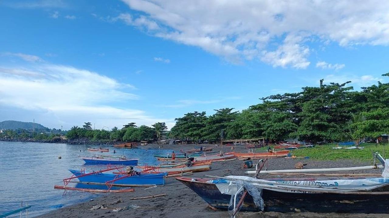 BMKG Ingatkan Warga Waspadai Gelombang Tinggi Sulawesi Utara hingga Awal Januari 2026