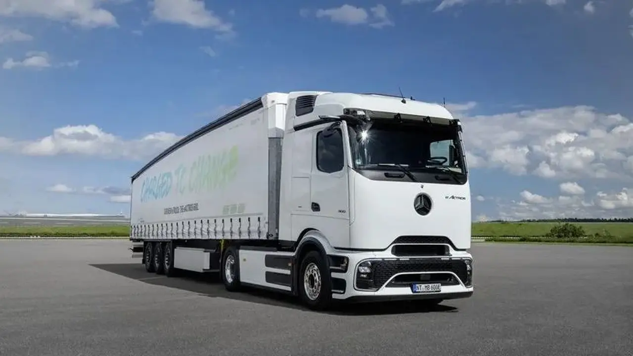 Mercedes-Benz Truck