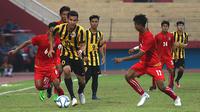 Duel Malaysia vs Myanmar di matchday terakhir penyisihan Grup B Piala AFF U-19 2018 di Stadion Gelora Delta, Sidoarjo, Selasa (10/7/2018). (Bola.com/Aditya Wany)