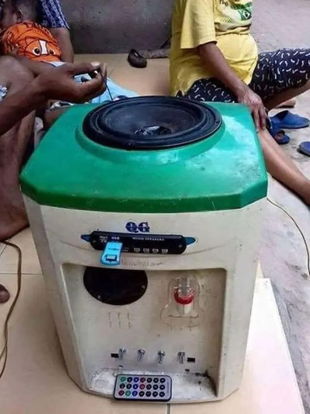 6 Potret Dispenser Ini Nyeleneh Banget, Kocak