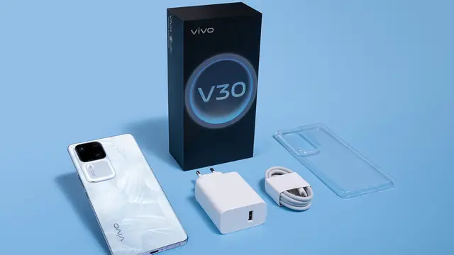 vivo V30.