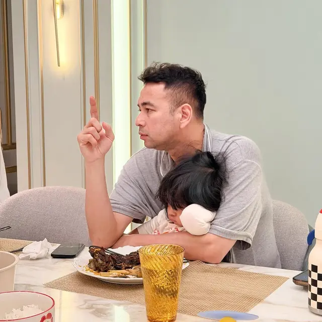 Potret Ruang Makan Rumah Raffi Ahmad (Foto: Instagram @raffinagita1717)