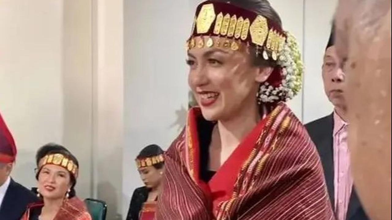 Deretan Artis Cantik yang Jalani Proses Mangadati, Terbaru Rianti Cartwright