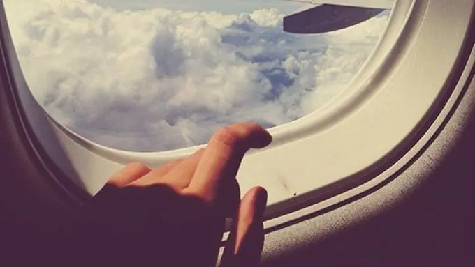 7 Tips Supaya Kamu Nyaman Ketika Berada di Pesawat Terbang