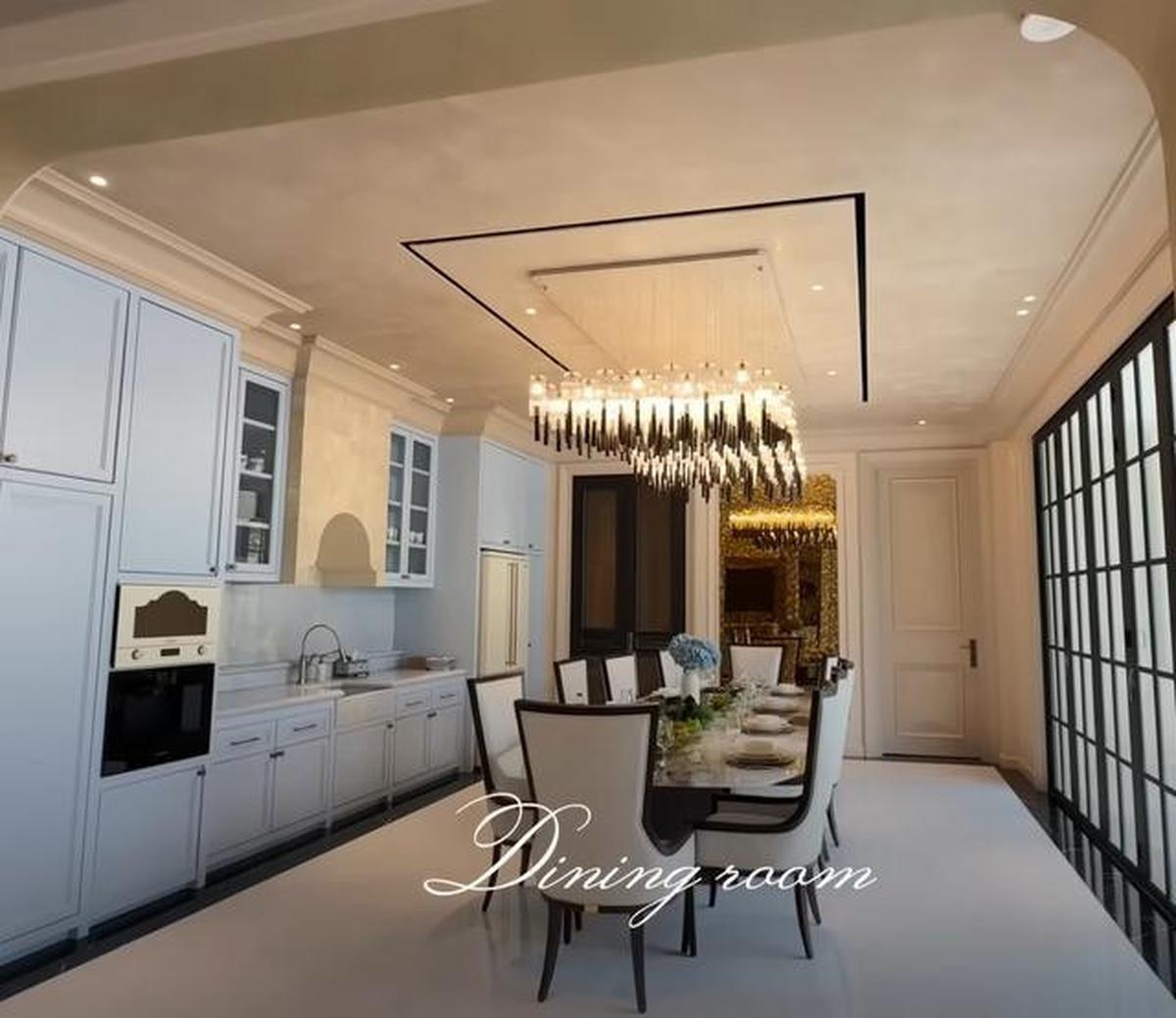 8 Model Chandelier di Rumah Baru Tasya Farasya, Ada yang Terinspirasi dari Namanya