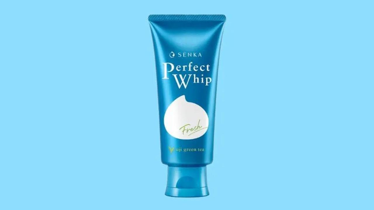 2. Senka Perfect Whip Fresh Anti Shine - Rp26.000