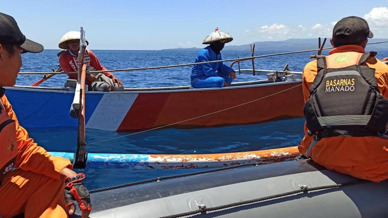 Upaya Tim Gabungan mencari nalayan yang hilang di Teluk Amurang, Kabupaten Minsel, Sulut.