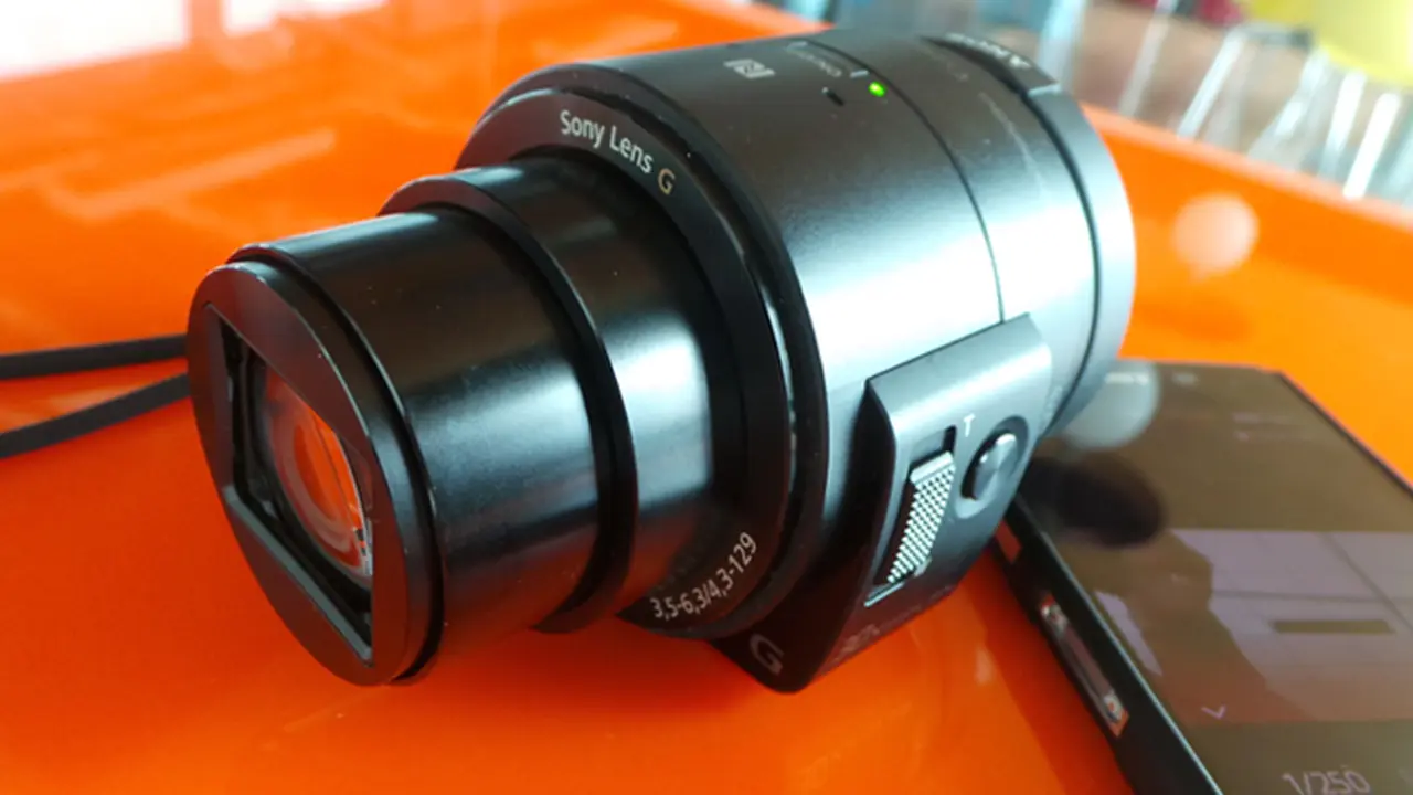 Sony Cyber-shot DSC-QX30