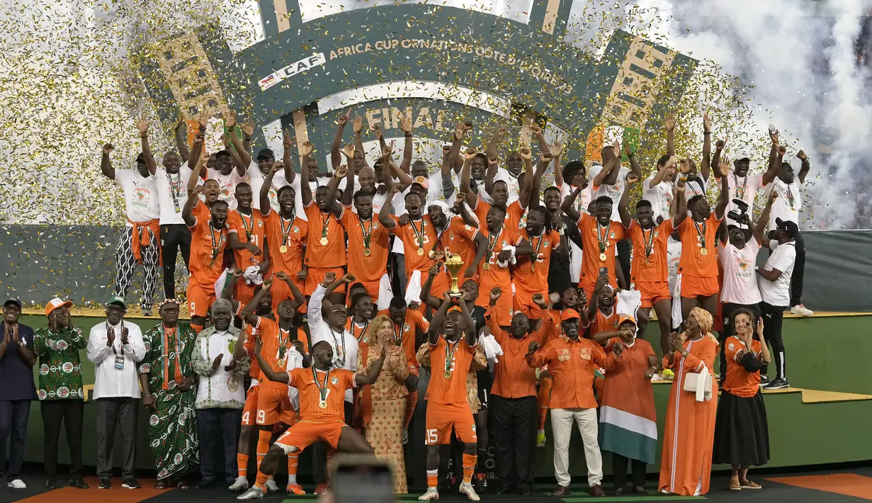 Pantai Gading menjuarai Piala Afrika 2023 setelah mengalahkan Nigeria dengan skor 2-1 pada laga final yang berlangsung di Alassane Ouattara Olympic Stadium, Ebimpe, Abidjan, Pantai Gading, Minggu (11/02/2024) waktu setempat. (AP Photo/Themba Hadebe)