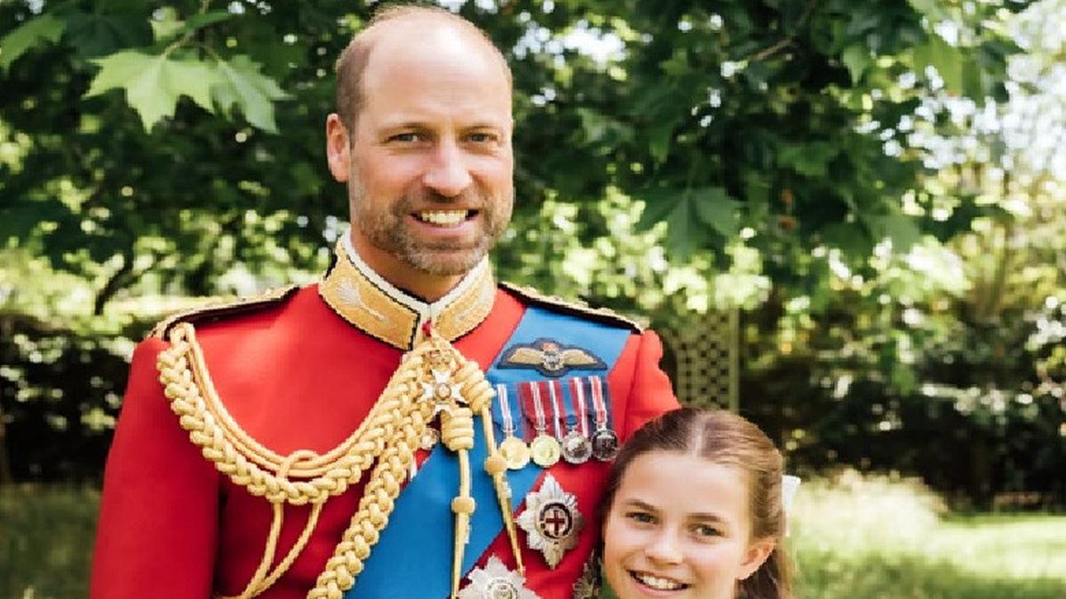 Adu Potret Hari Ayah Sedunia 2 Putra Putri Diana, William Versus Harry
