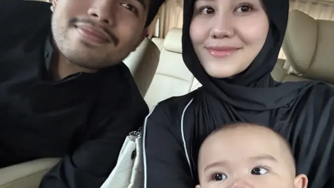 Aaliyah Massaid dan Thariq Halilintar saat Umrah. [@aaliyah.massiad]