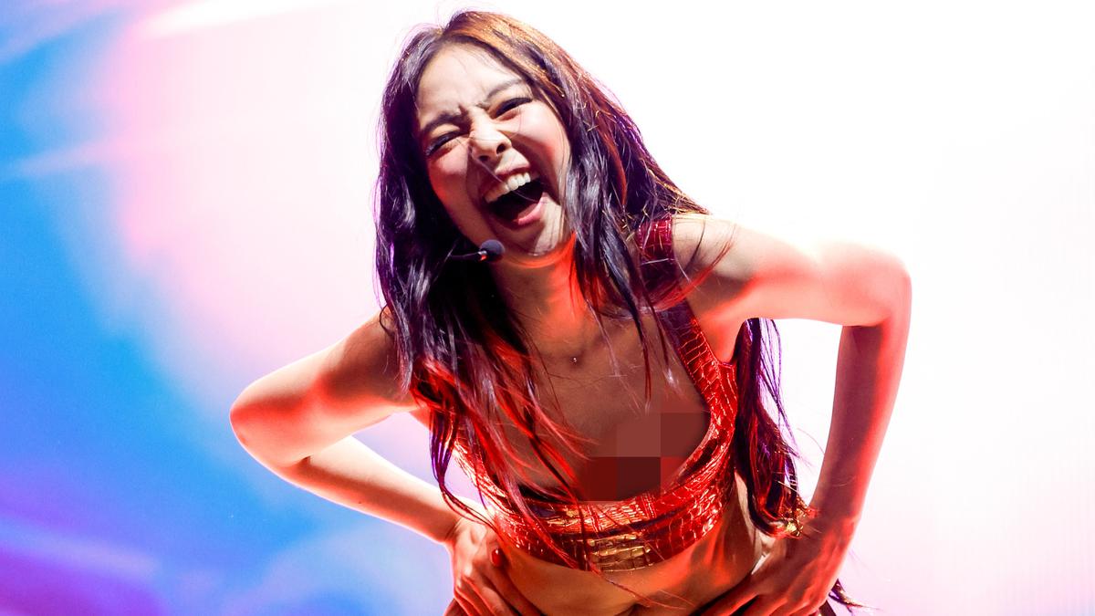 Jennie BLACKPINK Bergaya Gemerlap ala Koboi di Panggung Coachella 2025, Ditonton Langsung Lisa dan Rose