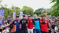 Ribuan Warga Mataram Antusias Sambut Parade Pembalap Dunia Jelang MotoGP Indonesia 2026