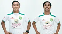 Dua rekrutan anyar Persebaya Surabaya, Samsul Arif dan Ady Setiawan. (Dok. Persebaya)