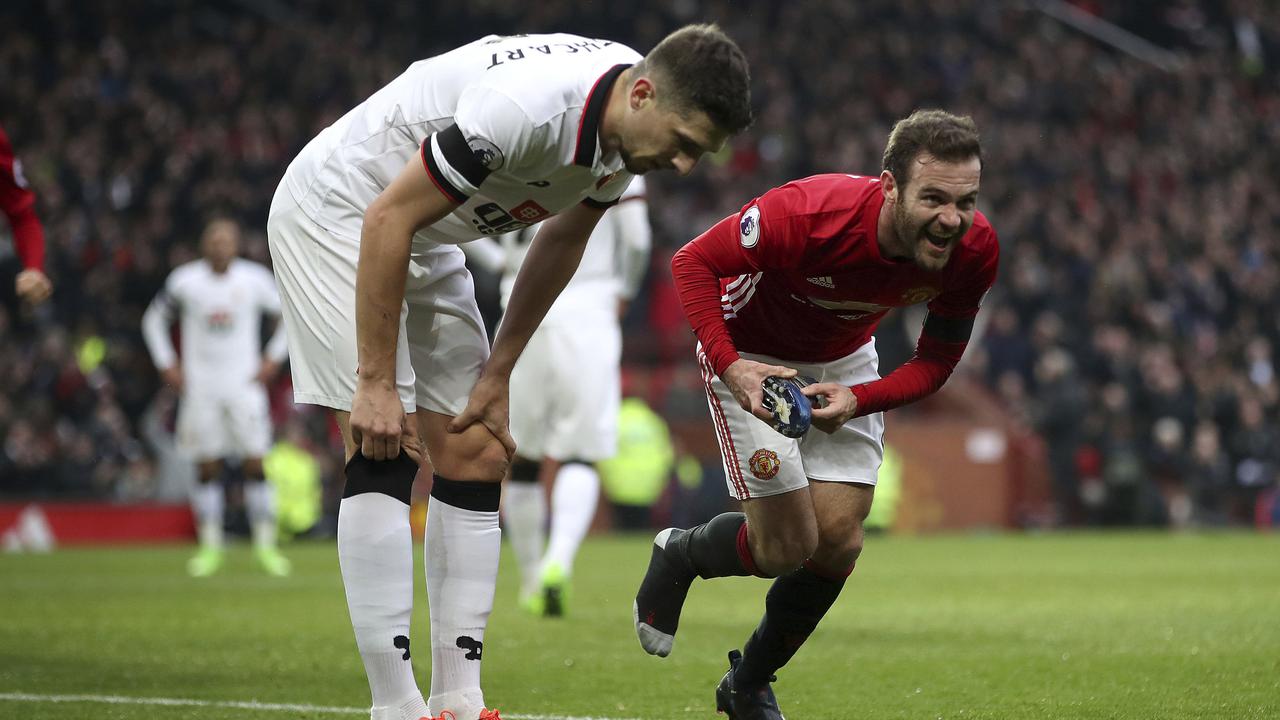 Manchester United (MU)