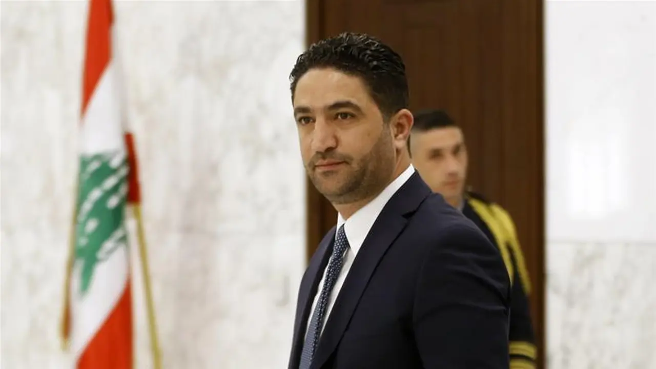 Saleh al-Gharib, menteri negara bagian yang menangani masalah-masalah pengungsi (Bilal Hussein / AP)