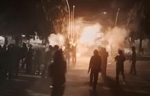 Demo Tolak Revisi UU TNI di Kota Kediri Ricuh: Kembang Api & Molotov Dilemparkan, 21 Orang Diamankan