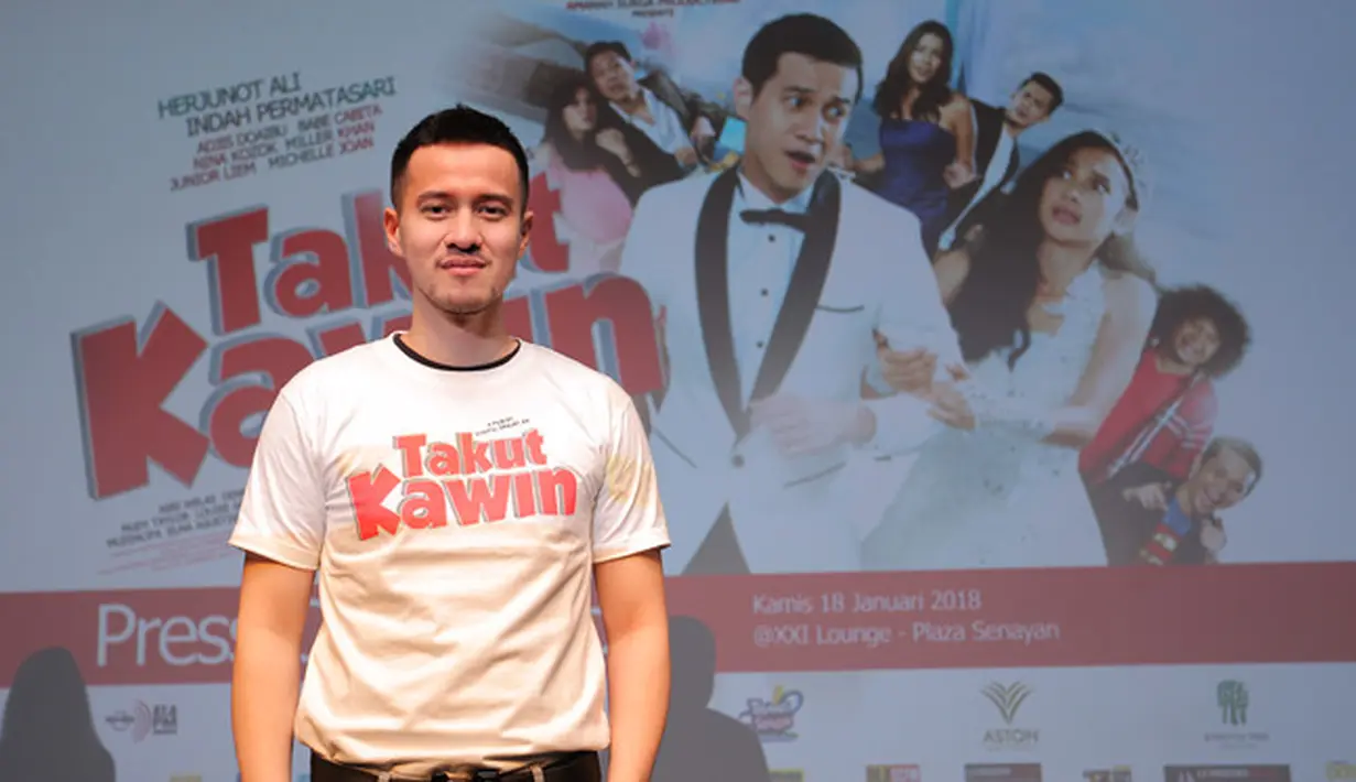 Meski sama-sama sibuk, Junot mengaku saling dukung kariernya masing-masing. Bahkan, ia mengaku senang dengan pencapaian film terbaru Tatja. Yang menurutnya aktingnya luar biasa. (Deki Prayoga/Bintang.com)