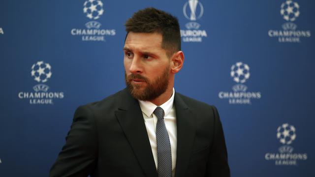 Adu Gaya Ronaldo dan Messi di Acara Pemain Terbaik Eropa