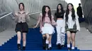Para anggota grup K-Pop Korea Selatan NewJeans tiba untuk menghadiri Seoul Fashion Week di Dongdaemun Design Plaza di Seoul, Korea Selatan, Selasa, 5 September 2023. (AP Photo/Ahn Young-joon)