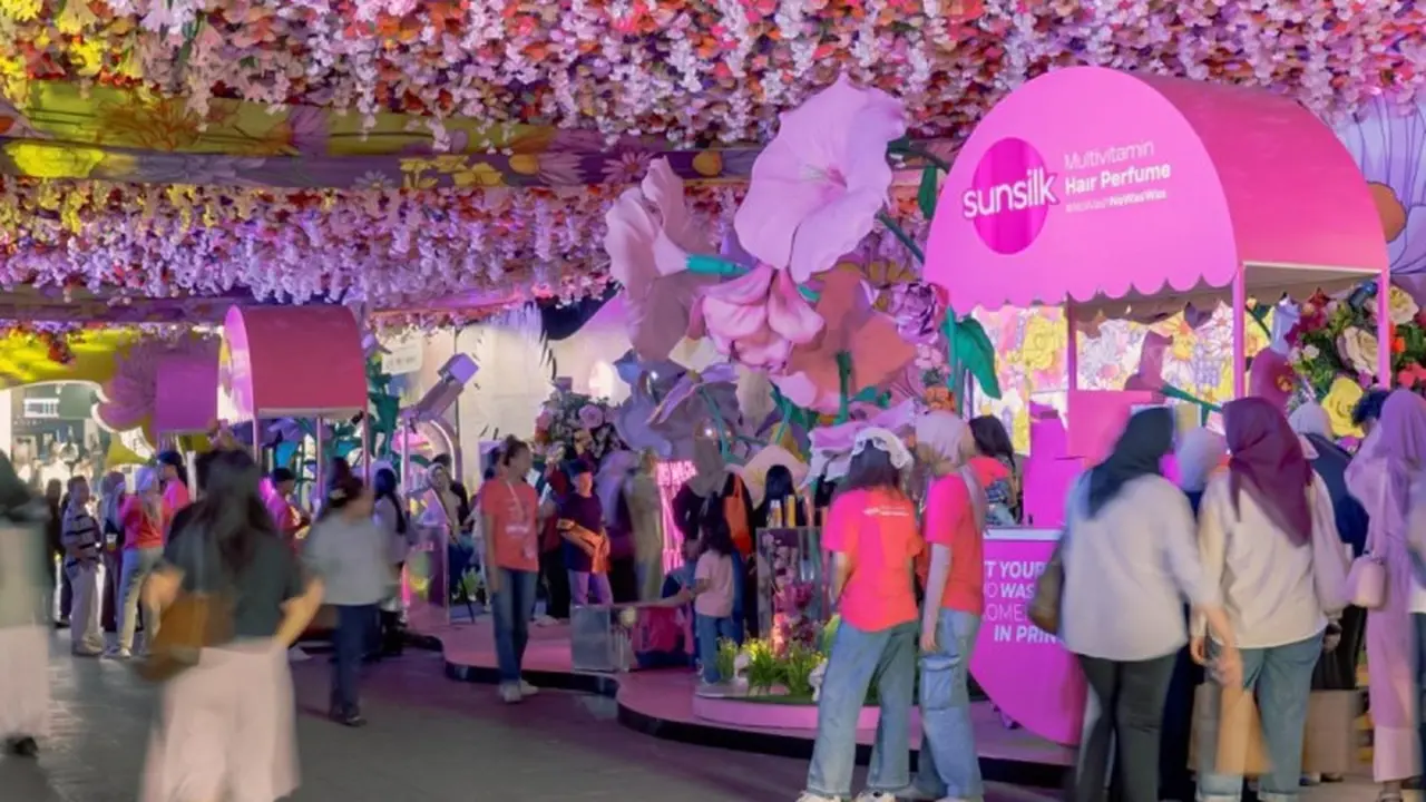 Gandeng Vanessa Zee dan Haluu, Sunsilk Hadirkan Aktivasi Unik Dukung Perempuan Gen-Z Untuk Lebih Percaya Diri.  foto:  Sunsilk