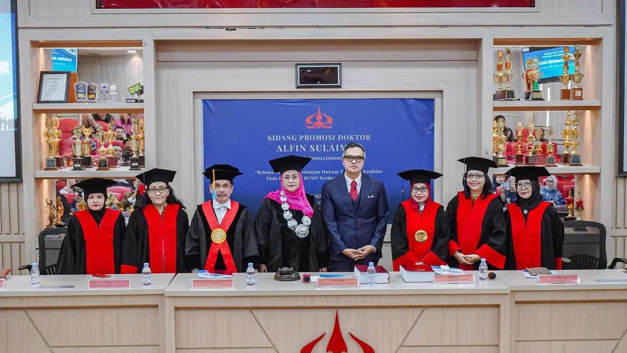 Founding Partner Arkananta Vennootschap, Alfin Sulaiman dalam Sidang Terbuka Promosi Doktor Hukum di FH Universitas Trisakti. (Istimewa)